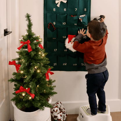 Reusable advent calendar in salvaged fabric - Forest green